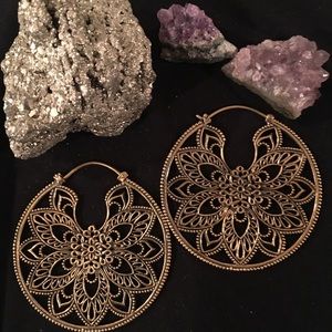 Maya earrings - for stretched ears